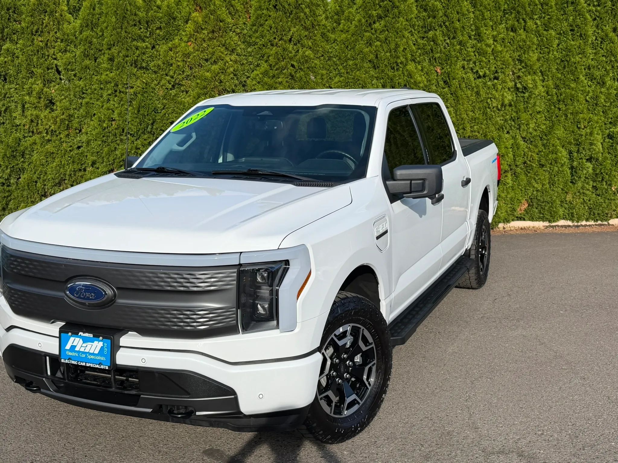 2022 FORD F150 LIGHTNING XLT PICKUP 4D 5 1/2 FT